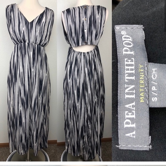 Maternity dress, size small - Picture 1 of 6